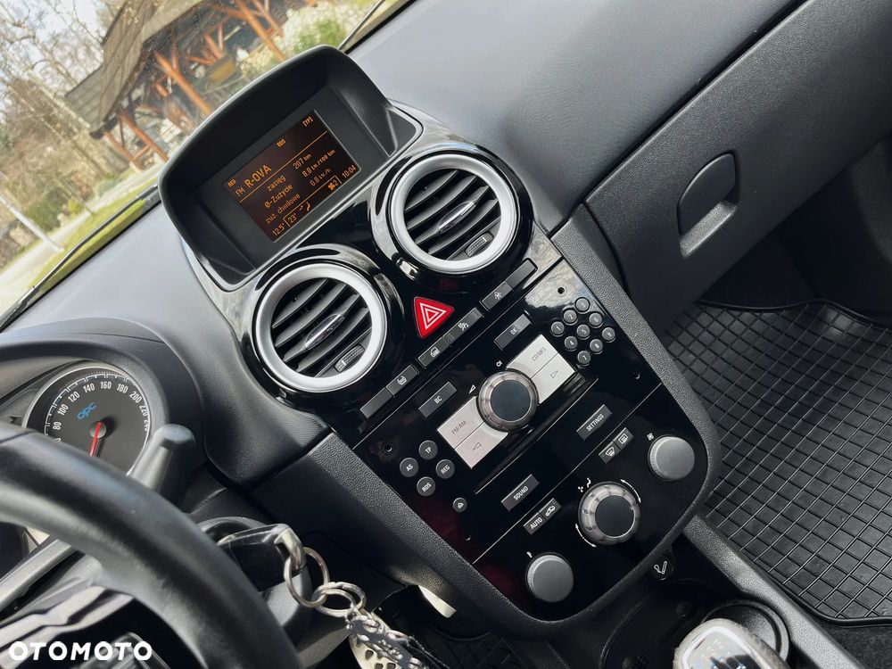 Opel Corsa 1.6 Turbo OPC - 21