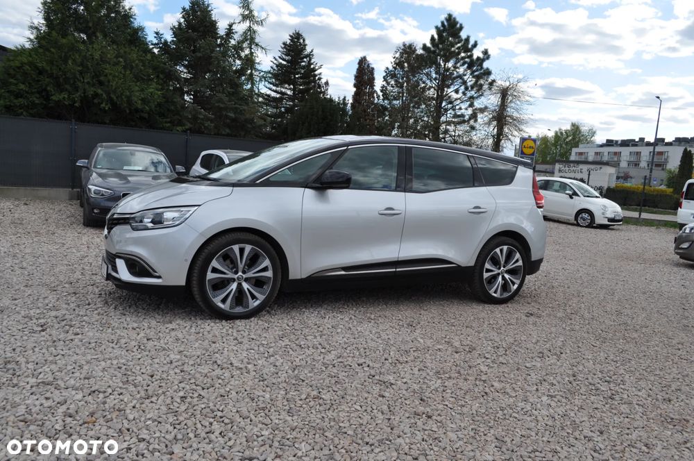 Renault Grand Scenic - 12