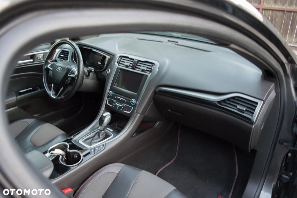 Ford Mondeo 2.0 TDCi STart-Stopp PowerShift-Aut ST-Line - 28