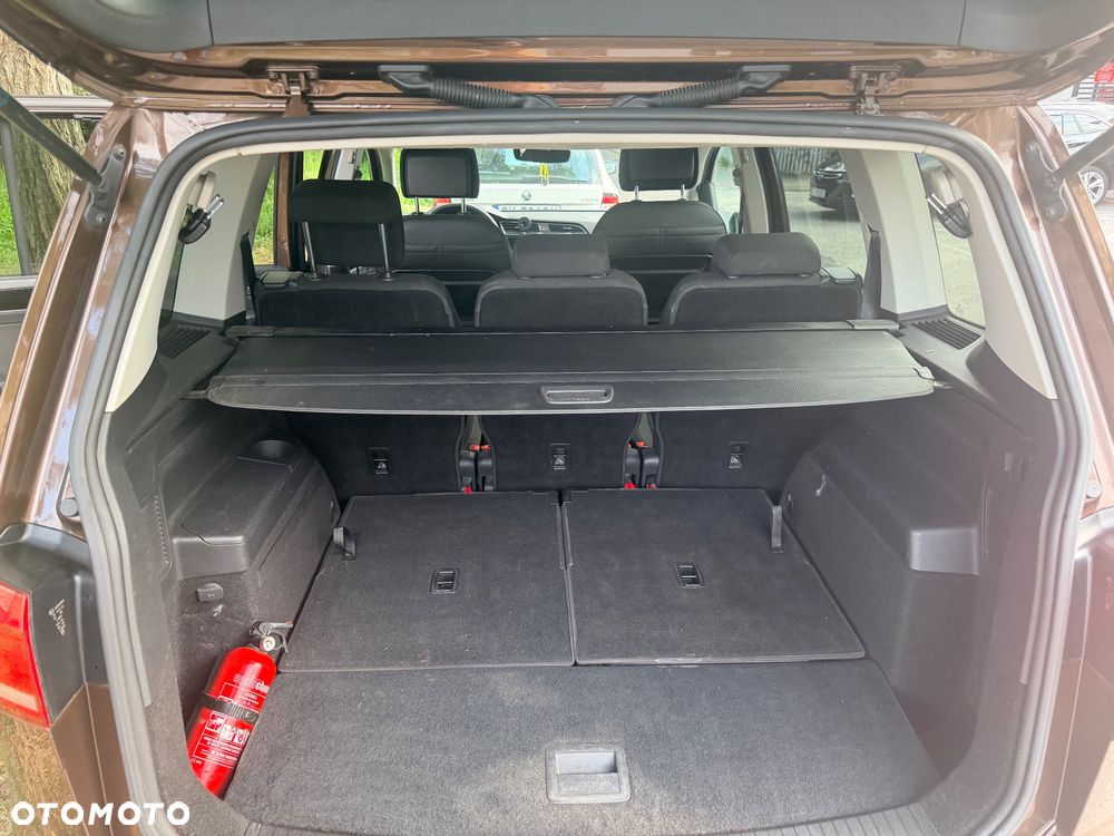 Volkswagen Touran 1.4 TSI BMT Comfortline - 10