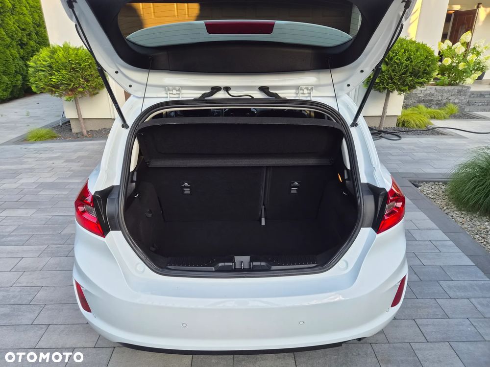 Ford Fiesta 1.1 COOL&CONNECT - 16
