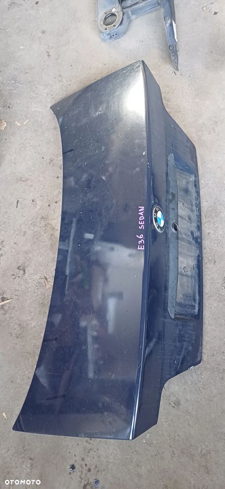 BMW e36 sedan 93 stacyjka deska schowek nosek klapa - 6
