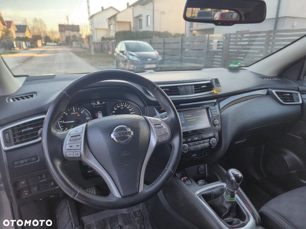 Nissan Qashqai 1.6 dCi DPF Start/Stop 360 - 24