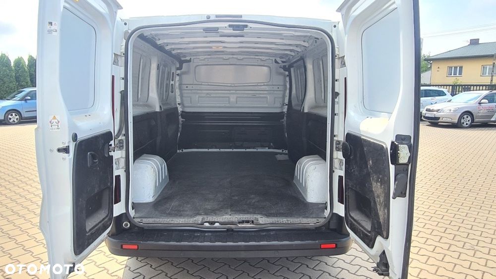 Renault TRAFIC - 6