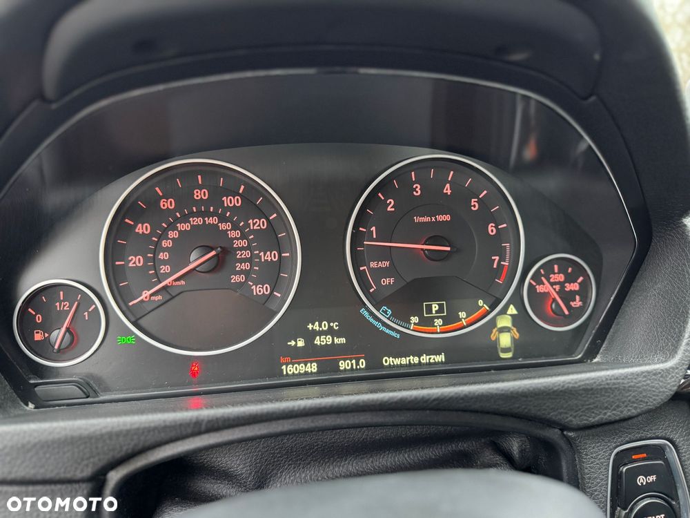 BMW Seria 3 328i xDrive Sport-Aut Luxury Line - 16