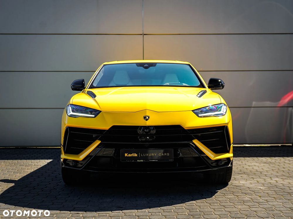 Lamborghini Urus - 3