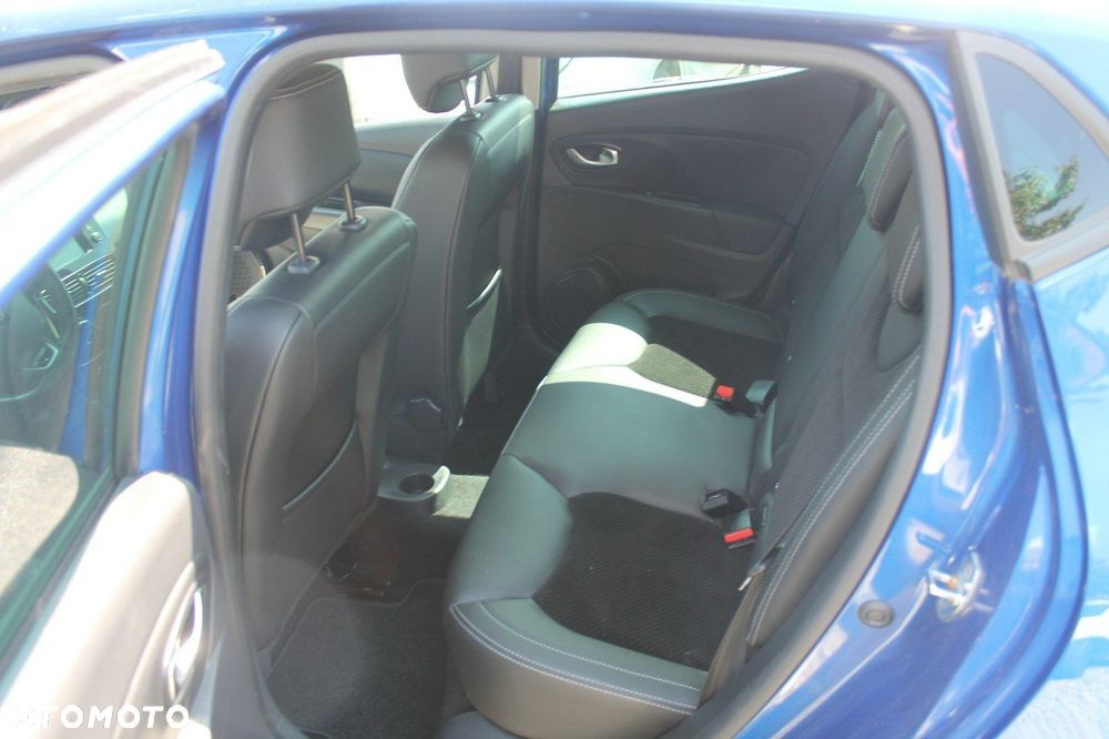 Renault Clio - 10