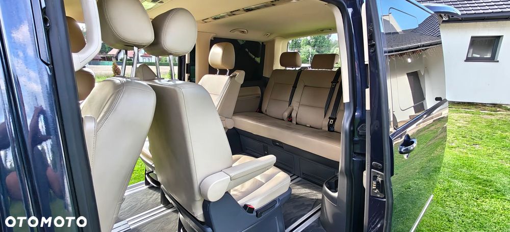 Volkswagen Multivan - 16