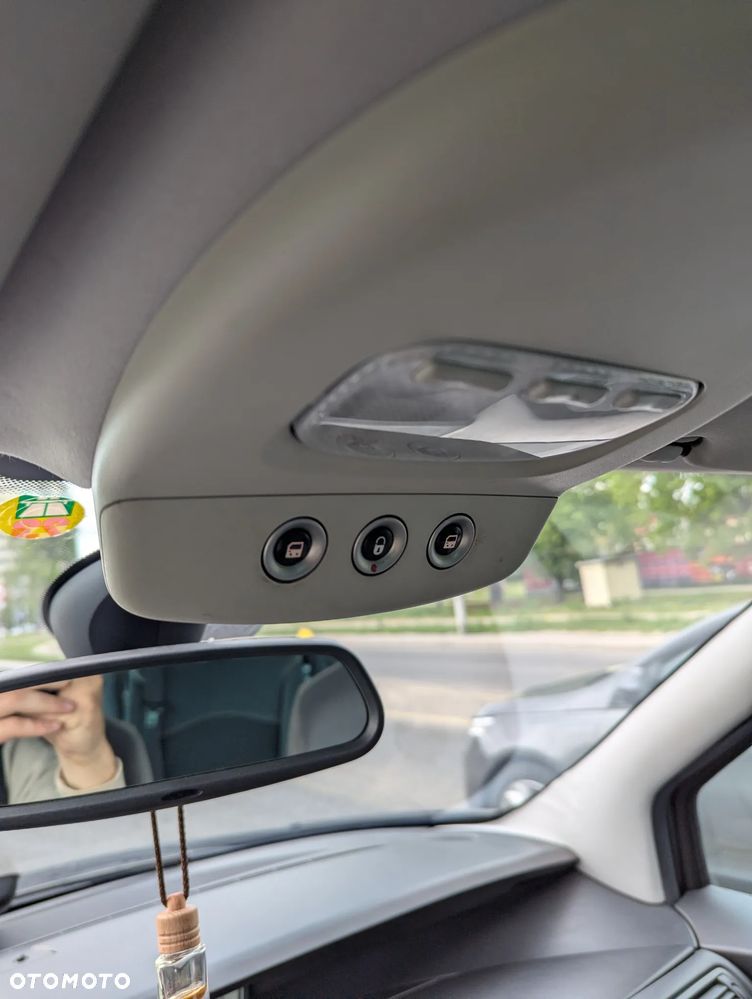 Citroën C8 2.2 HDi Exclusive - 11