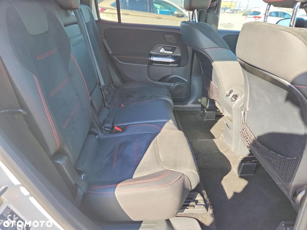 Mercedes-Benz GLB 250 4Matic 8G-DCT AMG Line - 10