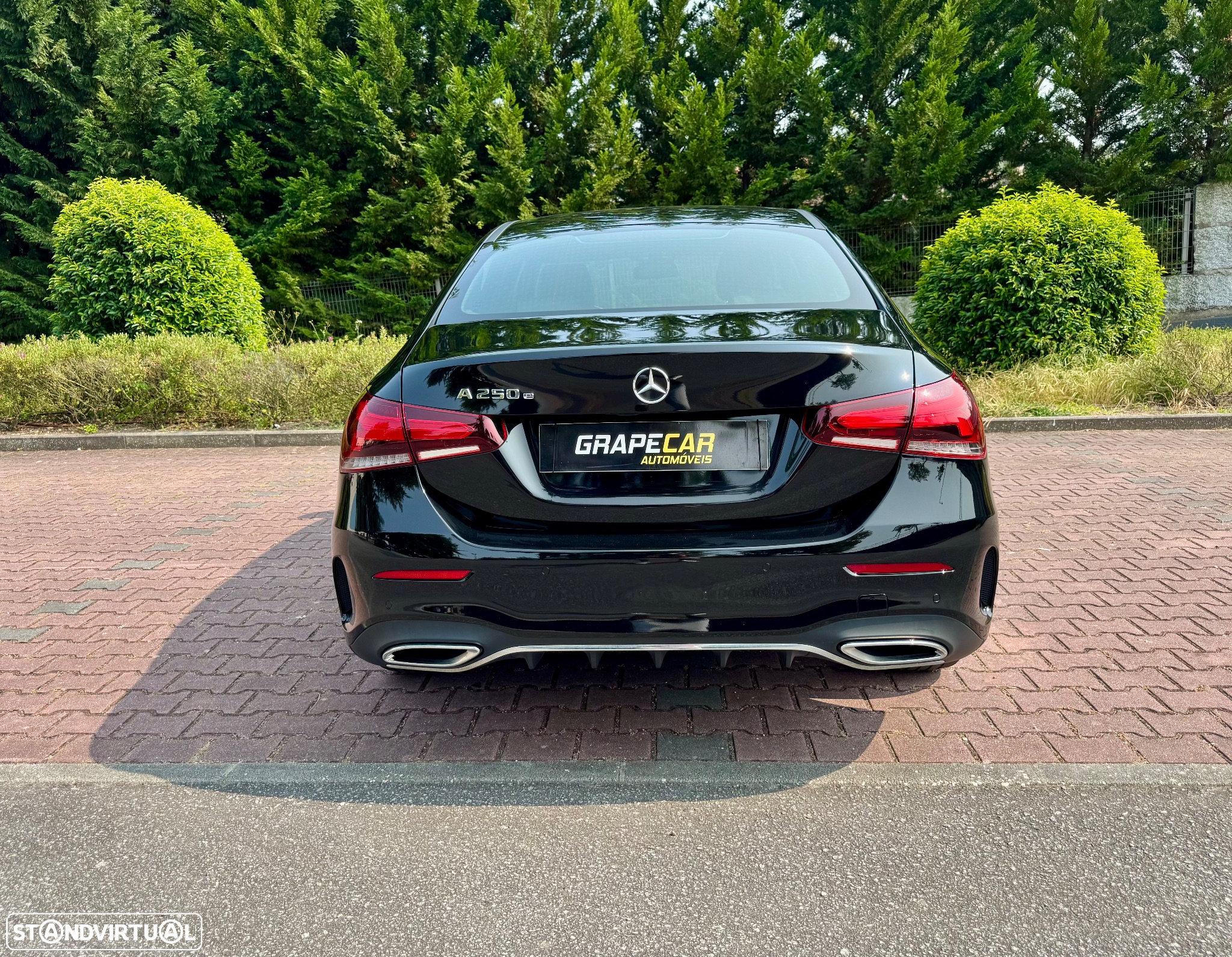 Mercedes-Benz A 250 Limousine e AMG Line - 6