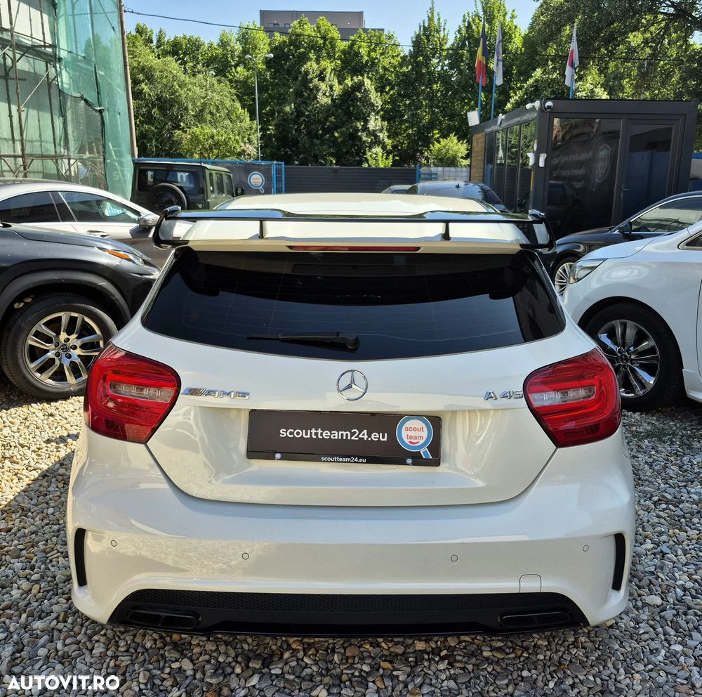 Mercedes-Benz A 45 AMG 4Matic AMG Speedshift 7G-DCT - 13