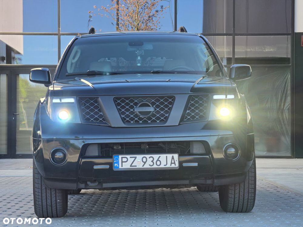 Nissan Pathfinder - 23