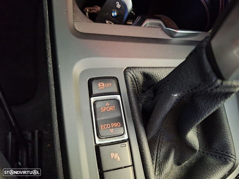BMW X1 16 d sDrive Advantage - 23