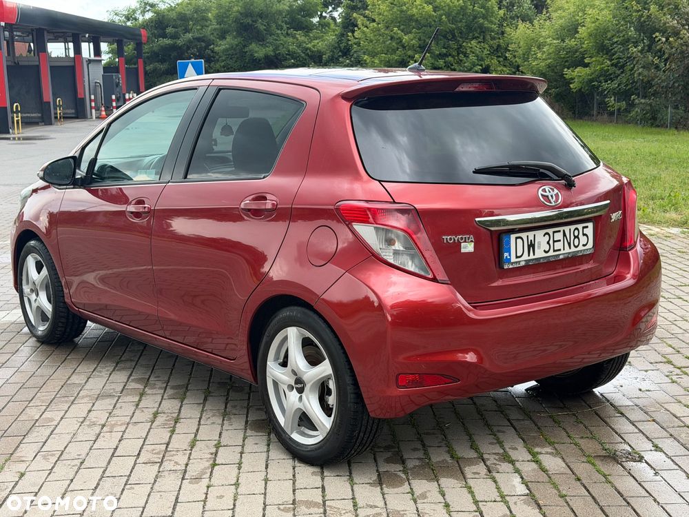 Toyota Yaris 1.33 Premium - 4