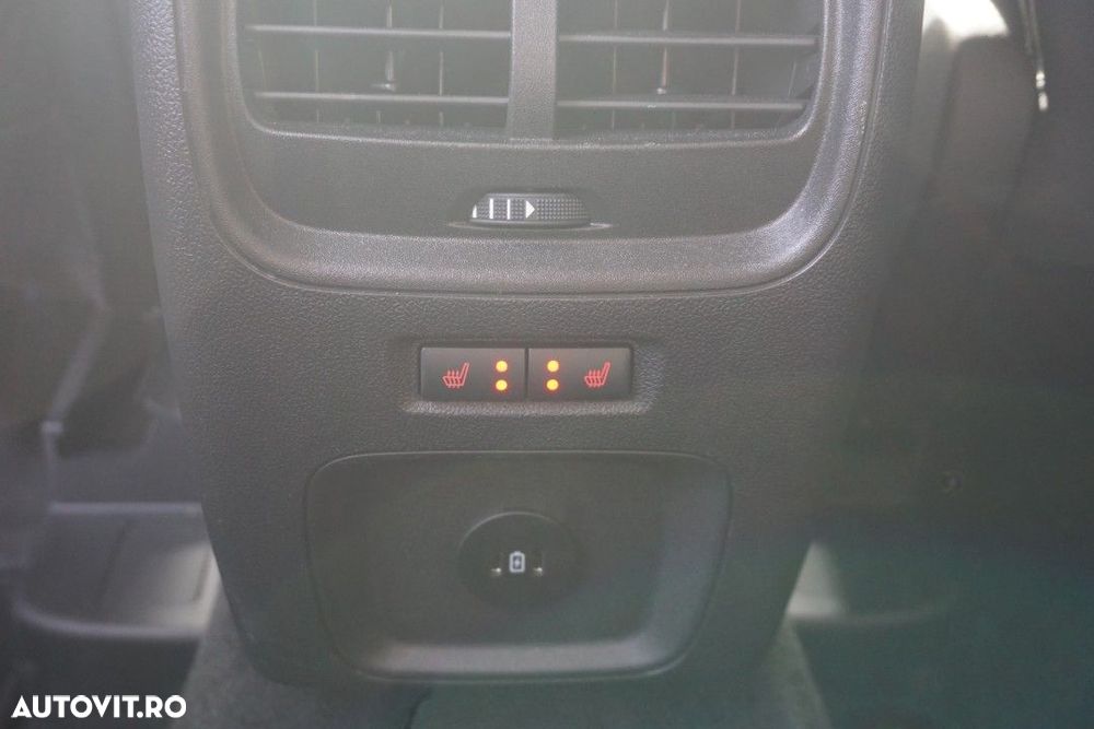 Ford Kuga - 20