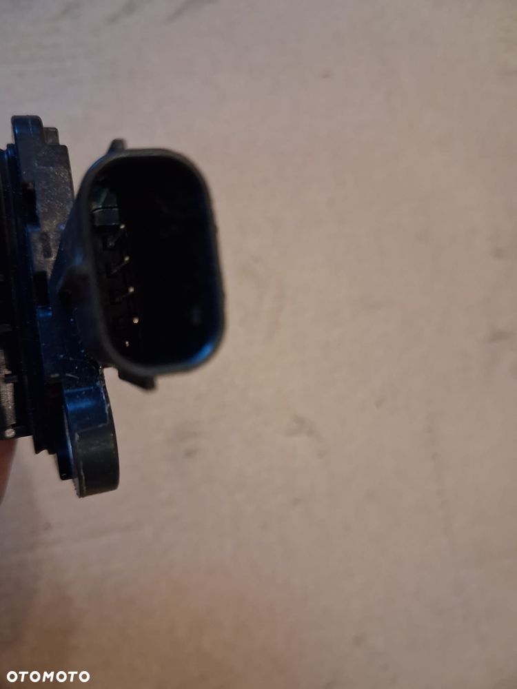 Przepływomierz TOYOTA 22204-24010  1.8 HYB  OE - 3