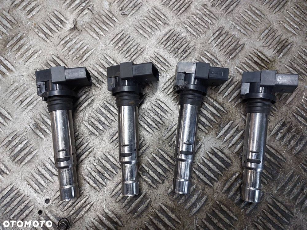 CEWKA ZAPŁONOWA KOMPLET VOLKSWAGEN GOLF V 1.4 FSI NGK U5002 - 1