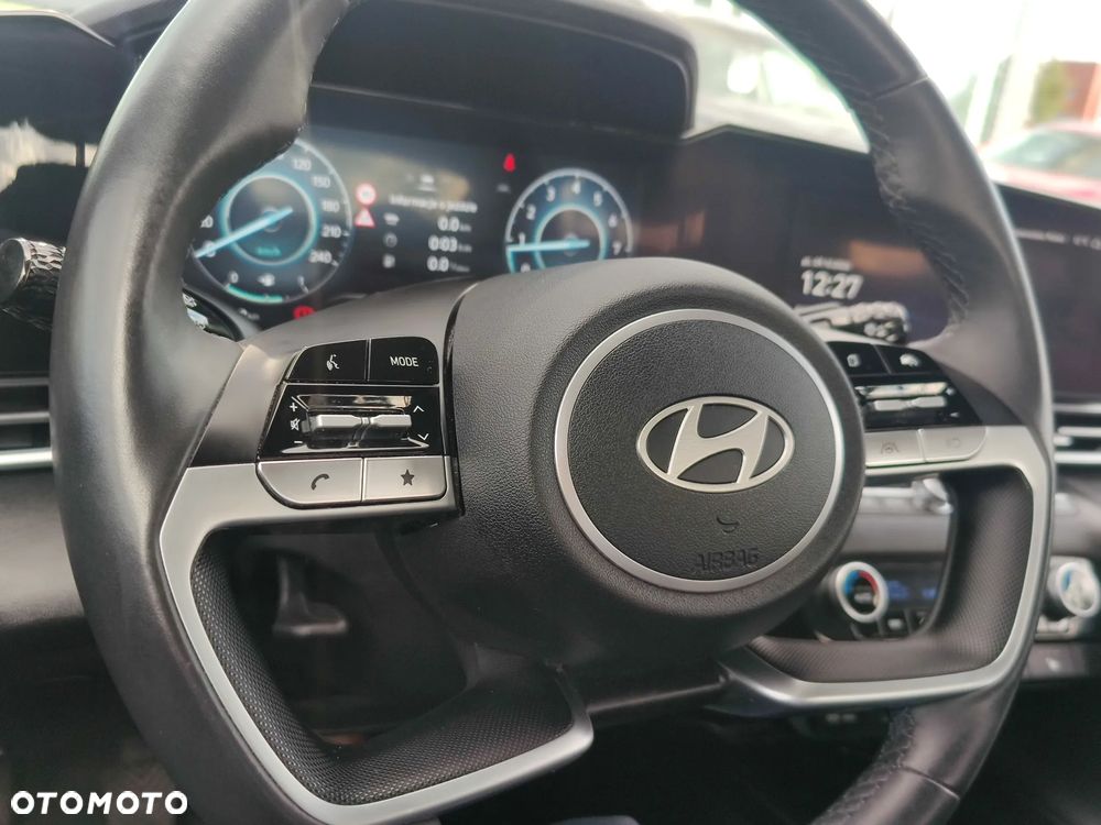 Hyundai Elantra 1.6 Smart - 18