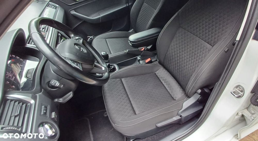 Skoda RAPID Spb 1.2 Elegance Max - 11