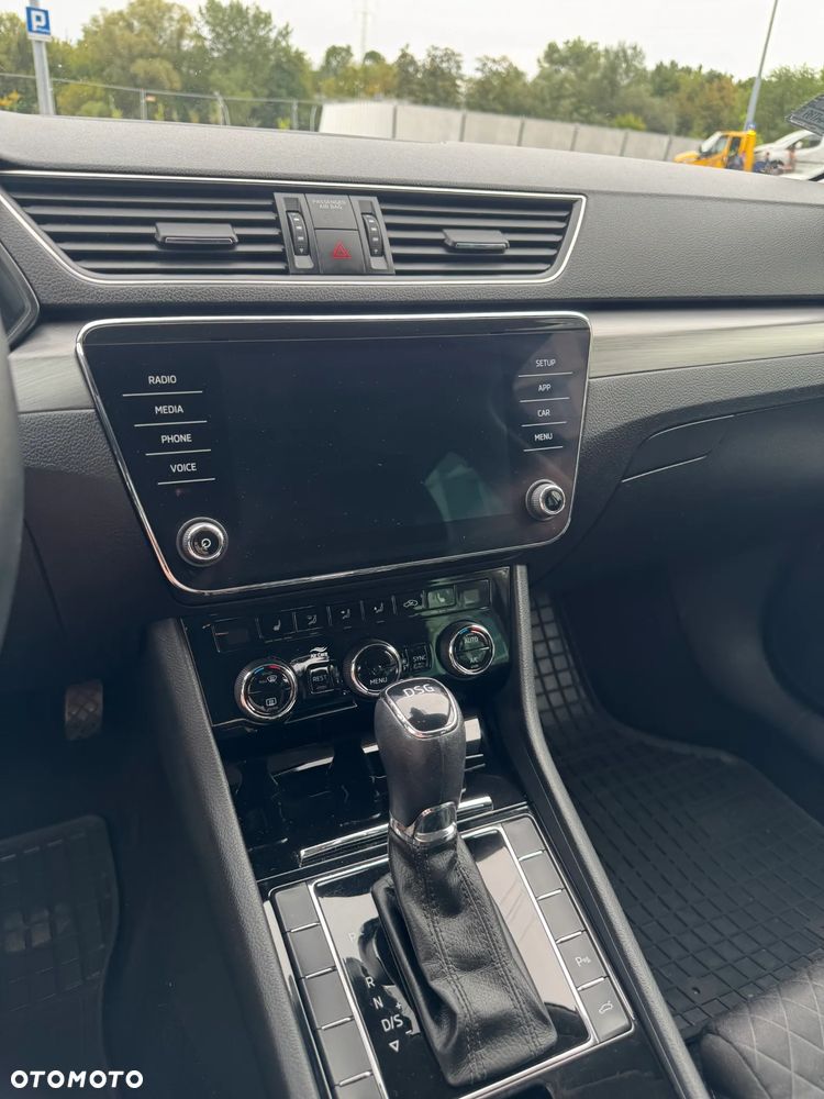 Skoda Superb 1.8 TSI DSG Style - 10