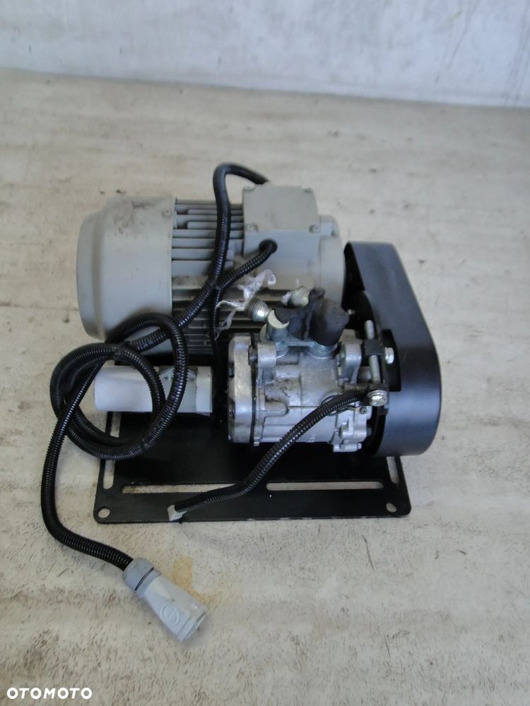 MERCEDES SPRINTER 906 SILNIK SPRĘŻARKA KOMPRESOR AGREGAT CHŁODNICZY EUROPA - 1