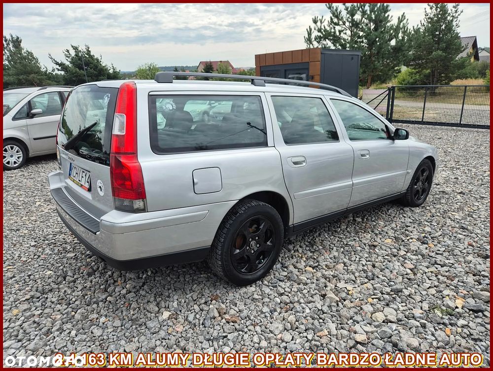 Volvo V70 2.4D5 AWD Kinetic - 1