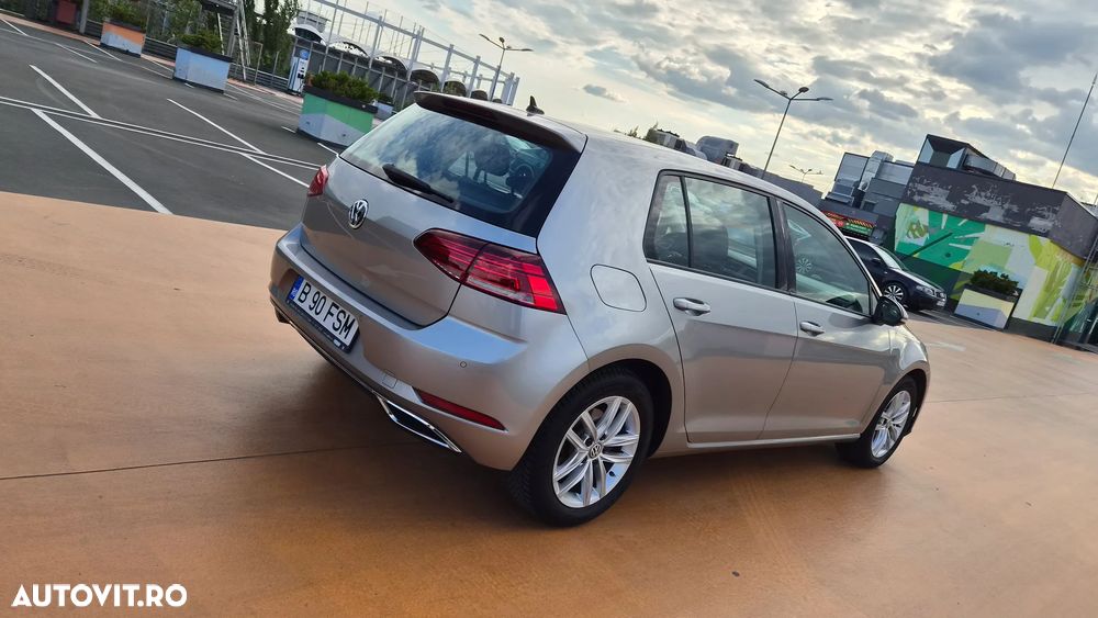 Volkswagen Golf - 3