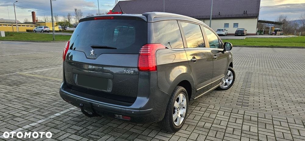 Peugeot 5008 HDI FAP 115 Allure - 4