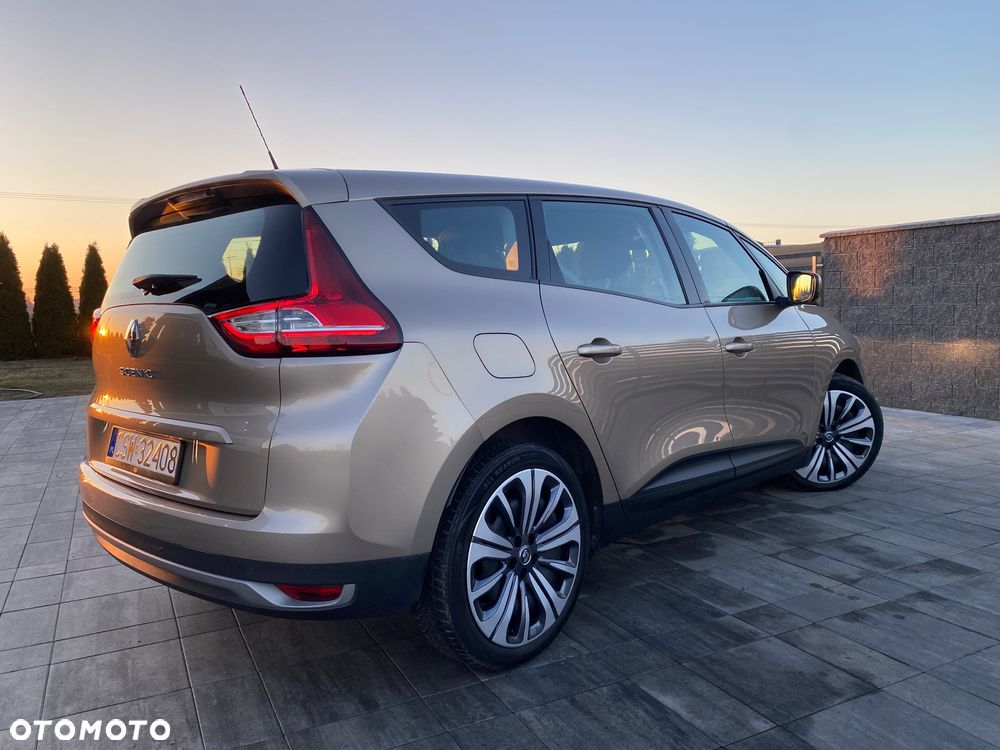 Renault Grand Scenic - 23