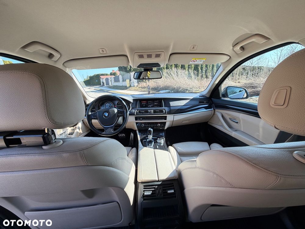 BMW Seria 5 520d xDrive Luxury Line - 17