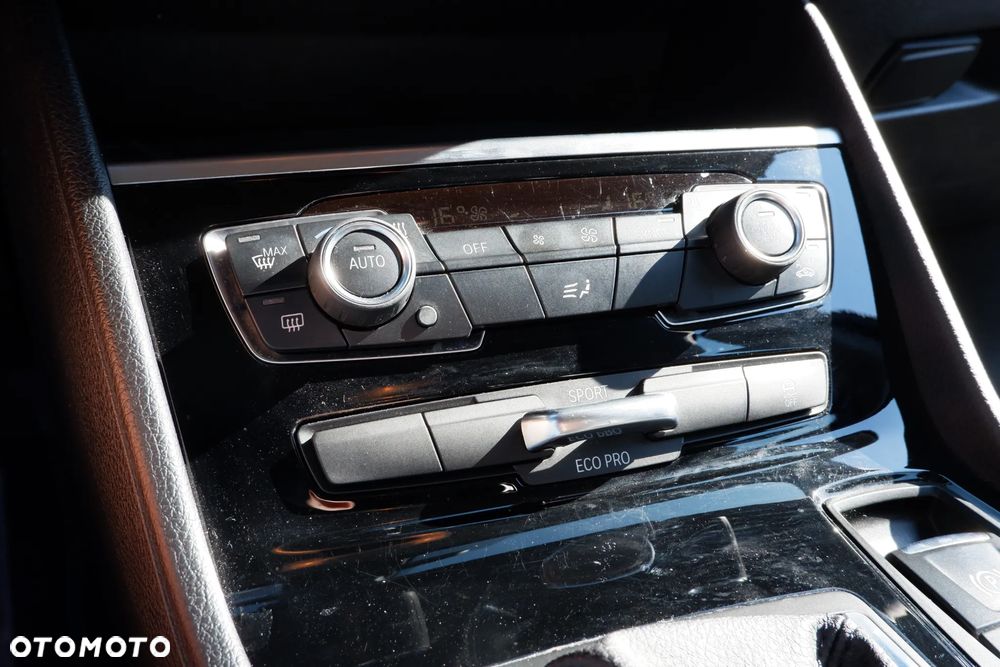 BMW Seria 2 218d Advantage - 21