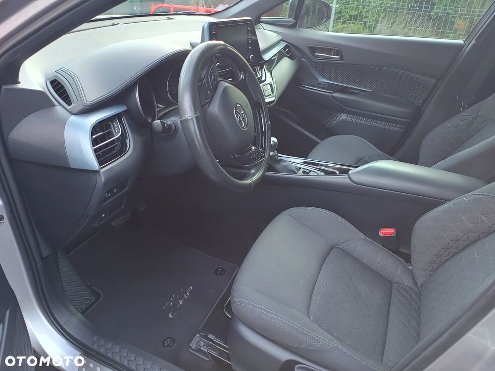 Toyota C-HR - 30