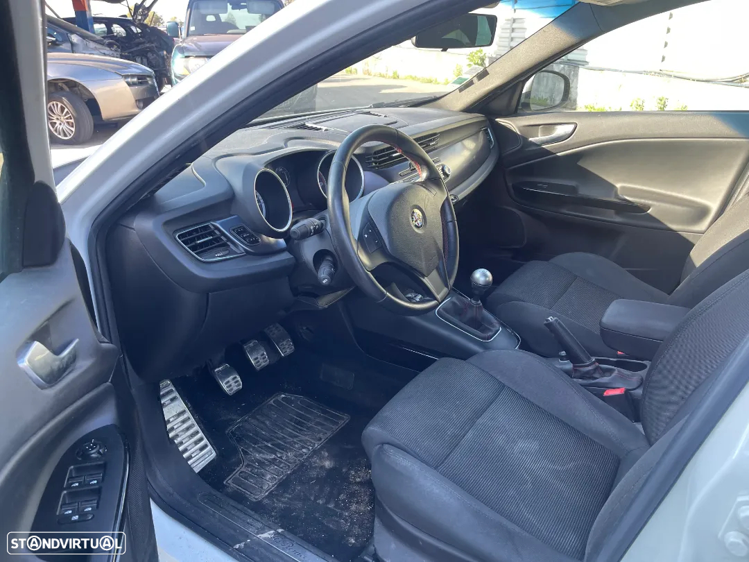 ALFA ROMEU GIULIETTA 2.0 JTDm de 2013 PARA PEÇAS - 5