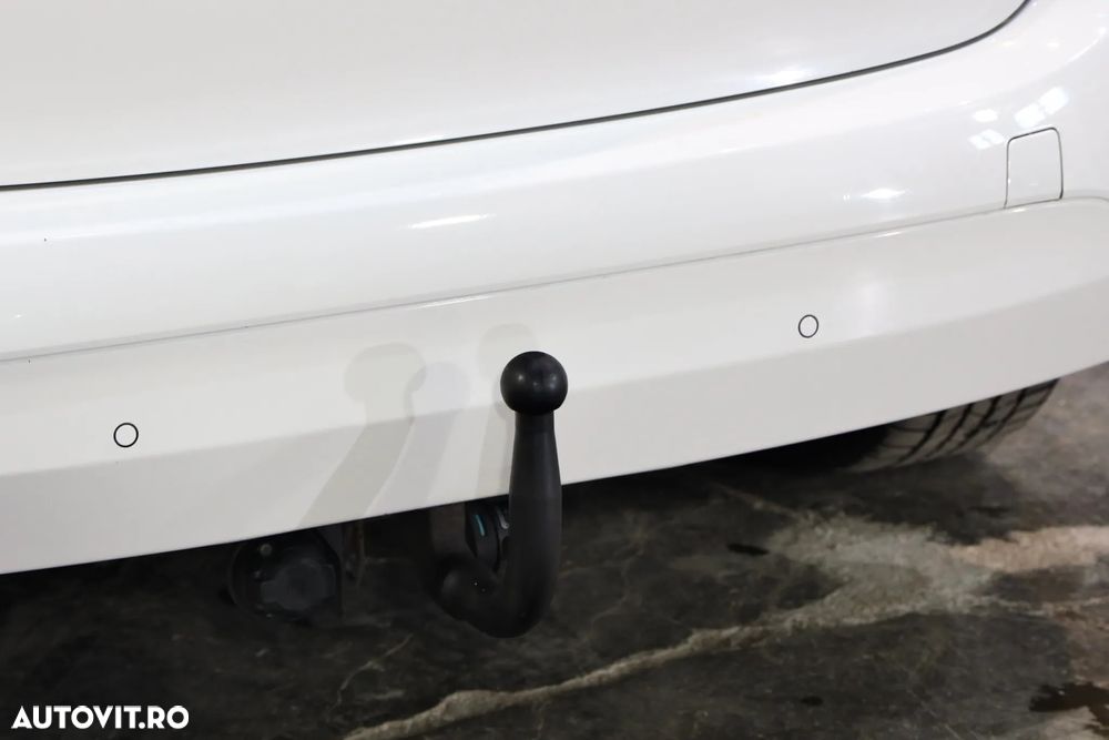 BMW Seria 2 218d Aut. - 33