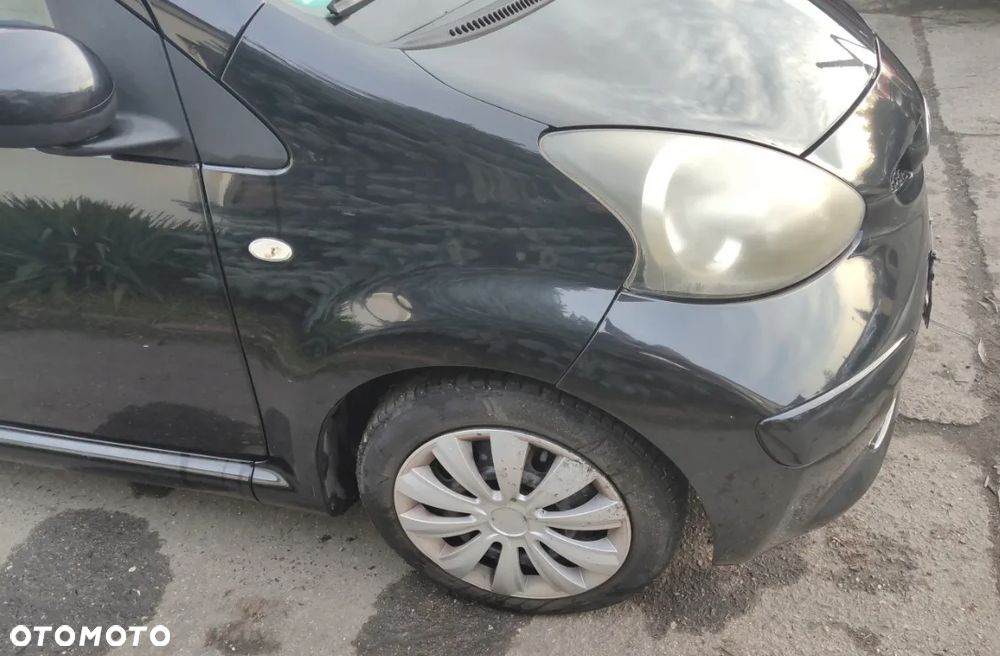TOYOTA AYGO I MASKA ZDERZAK LAMPY PAS PRZEDNI KOMPLET EU LAKIER 211 - 4