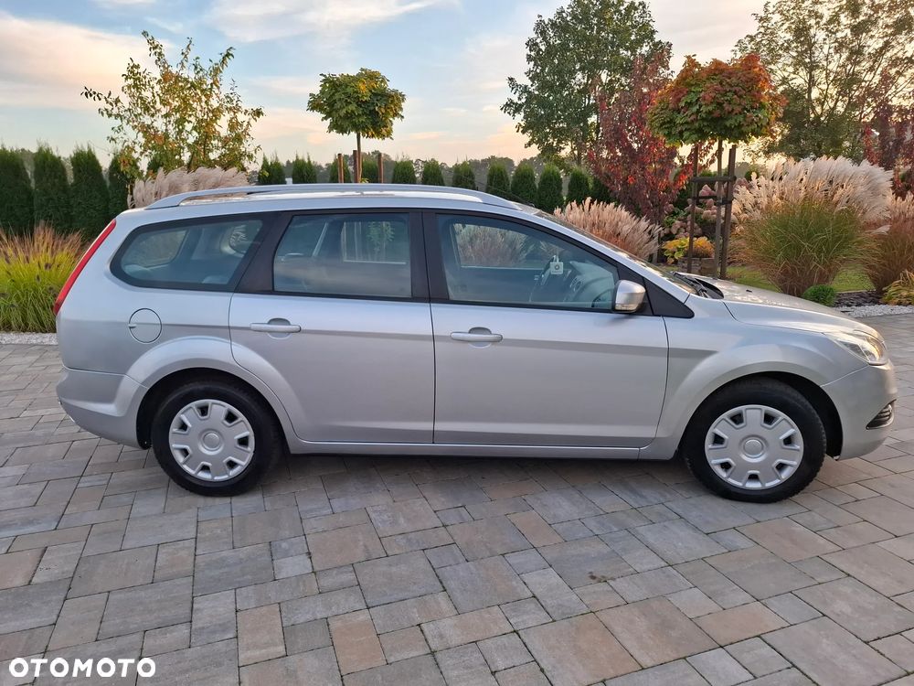 Ford Focus 1.6 16V Ghia - 22