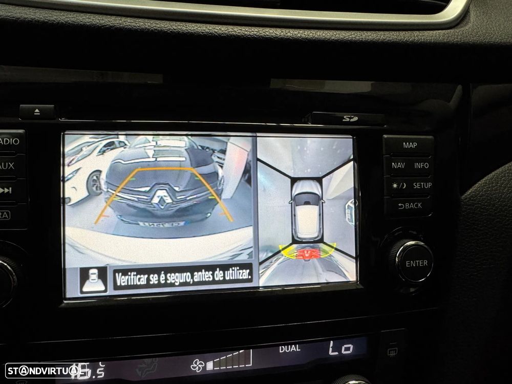 Nissan Qashqai 1.6 dCi Xtronic TEKNA - 29