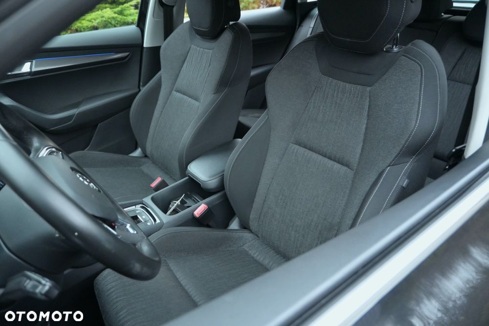 Skoda Karoq 1.5 TSI ACT DSG Ambition - 26