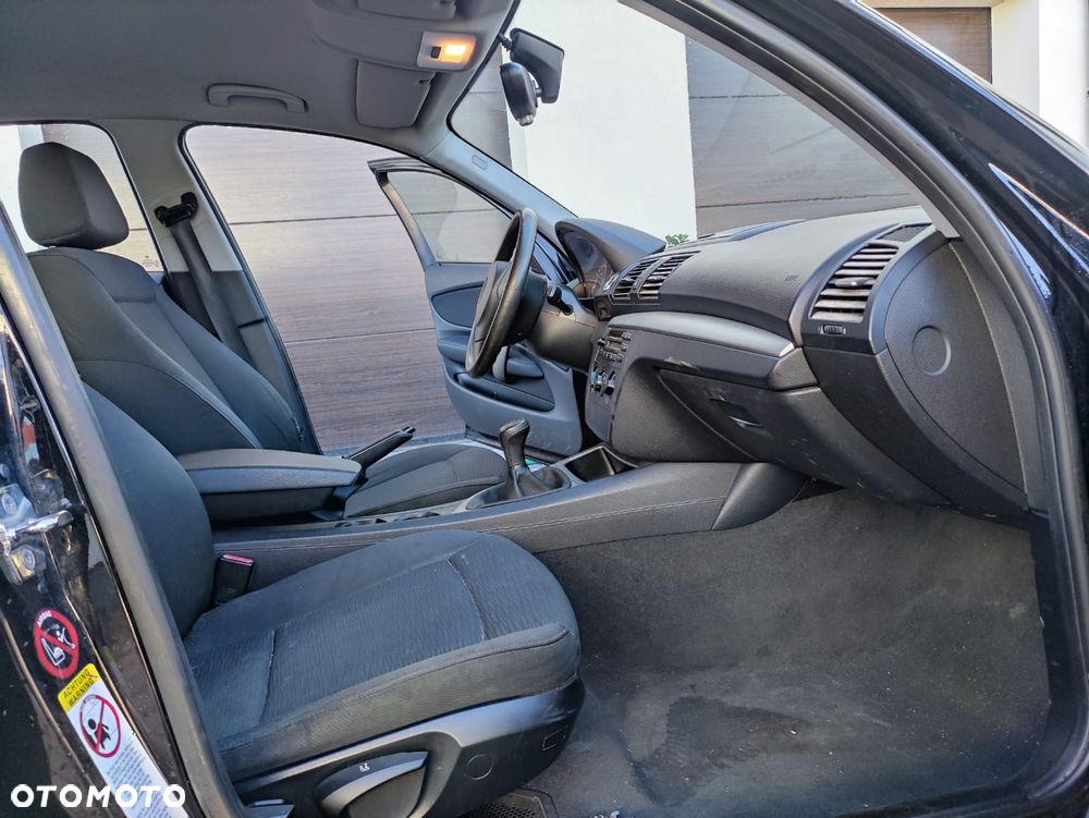 BMW Seria 1 - 24