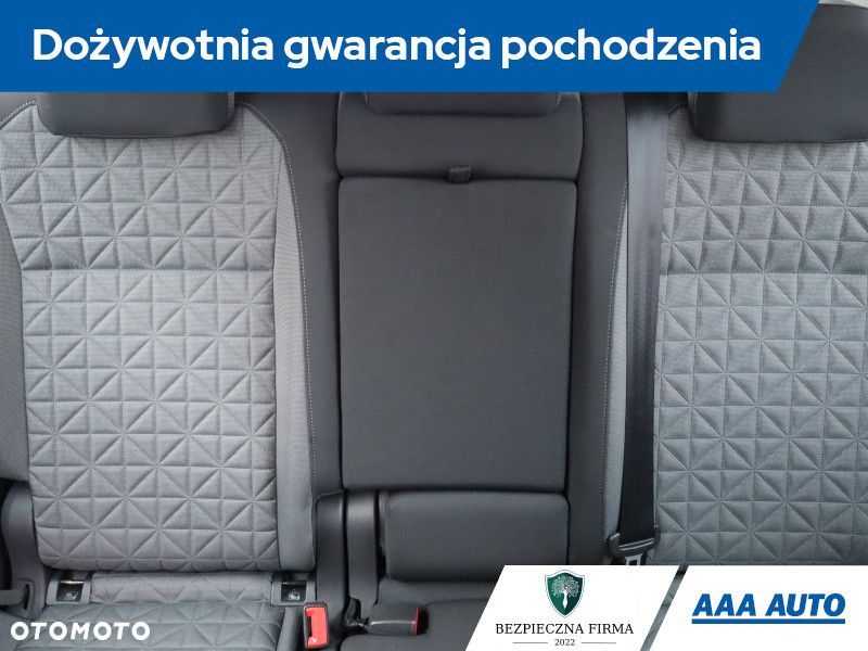 Volkswagen Tiguan - 12