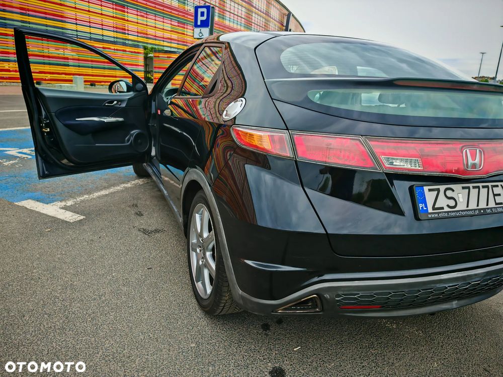 Honda Civic 1.8 Executive - 4