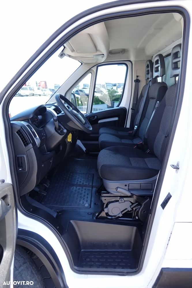 Fiat DUCATO MAXI / CONTAINER / 750 KG LIFT / GVWR: 3500 KG / MANUAL / 2021 - 26