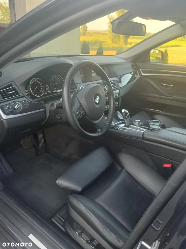 BMW Seria 5 520d xDrive Luxury Line - 13
