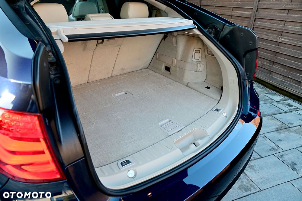 BMW Seria 5 530d xDrive - 31