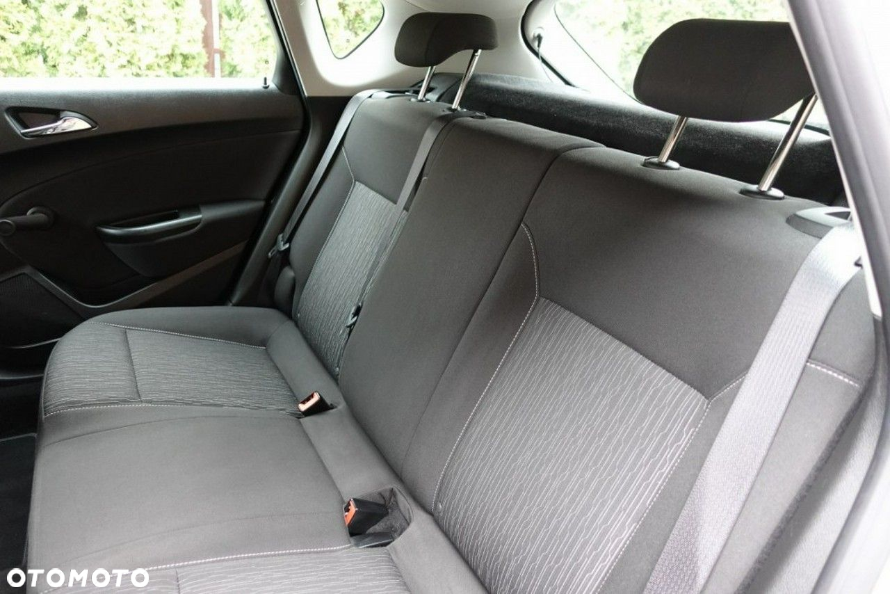 Opel Astra - 15
