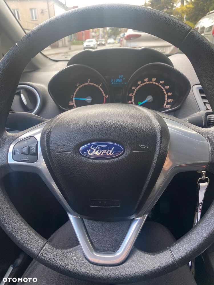 Ford Fiesta - 38