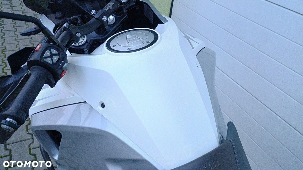 KTM Super Adventure - 16