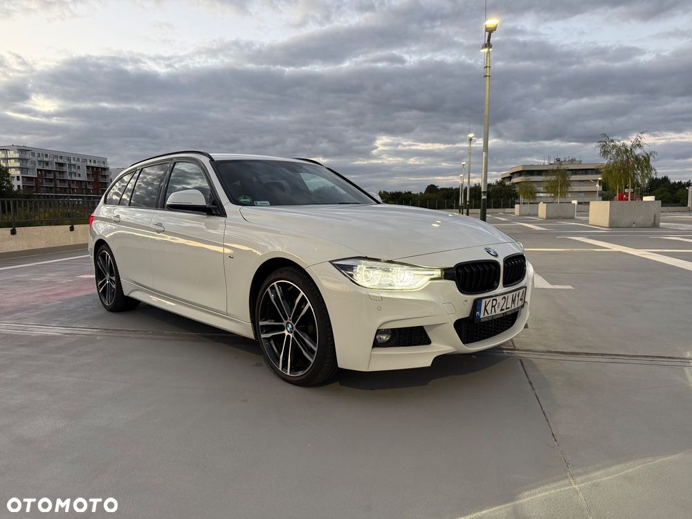 BMW Seria 3 320d M Sport - 2