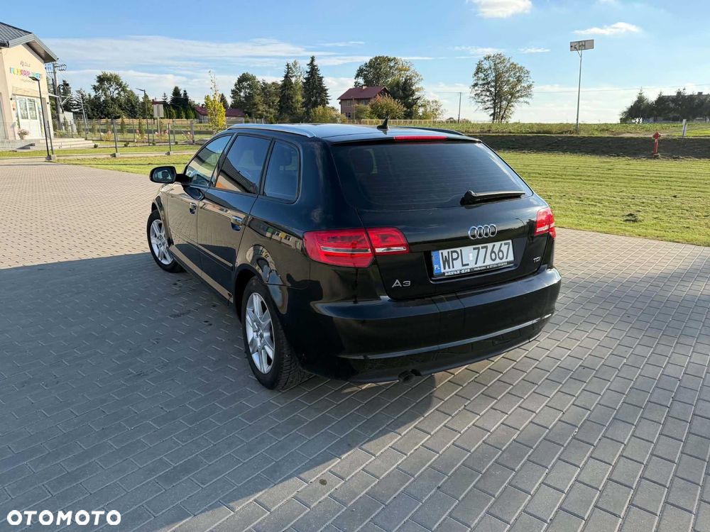 Audi A3 Sportback - 3